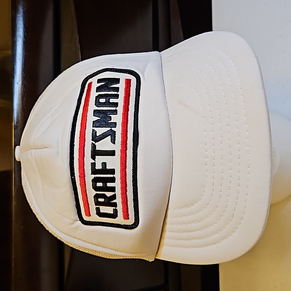 VINTAGE CRAFTSMAN HAT SNAPBACK TRUCKERS BLACK RED WHITE ADJUSTABLE STRAP